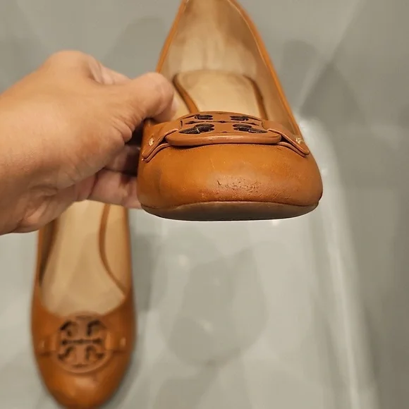 TORY BURCH Cognac Tan Leather Wedges